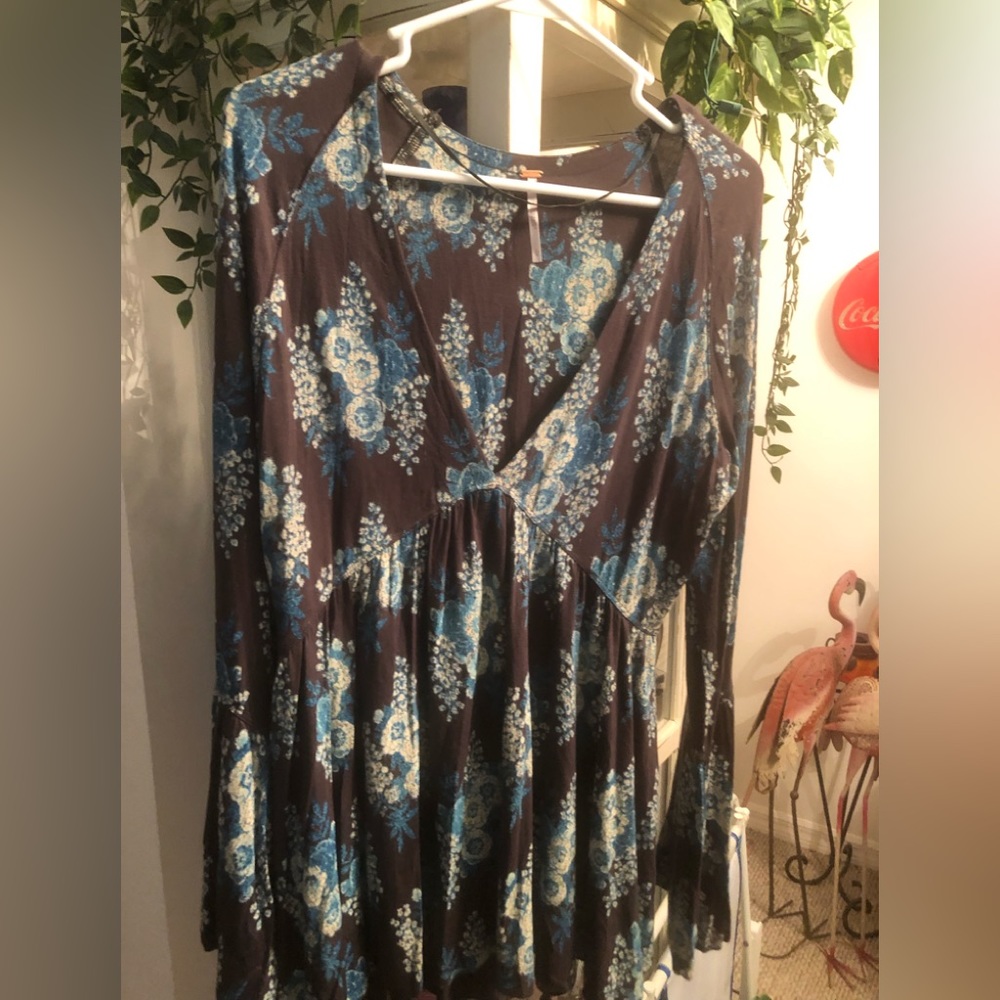 Free people - Picture 2 of 5